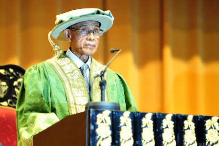 Pro-Canselor UPM, Tan Sri Dato’ Setia Dr. Nayan Ariffin menyampaikan ucapan Majlis Konvokesyen ke-37 UPM sesi 2